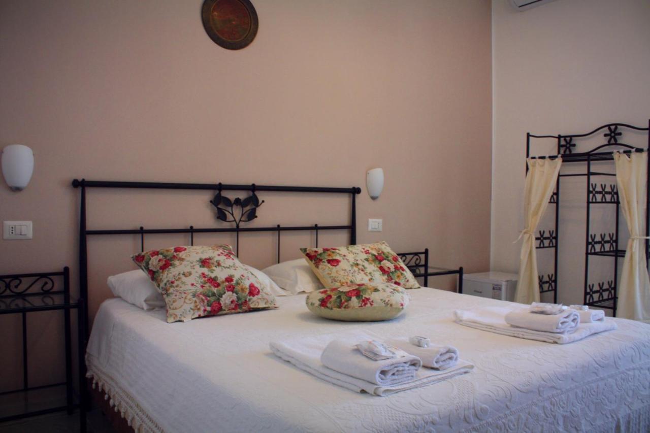 Hotel Vila Sejuda Peschici Esterno foto